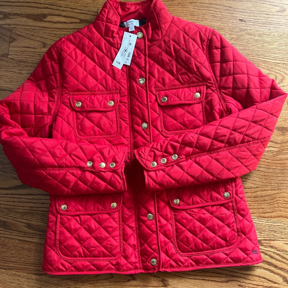NWT beautiful Crown and Ivy red quilted jacket, button and zip up, size large